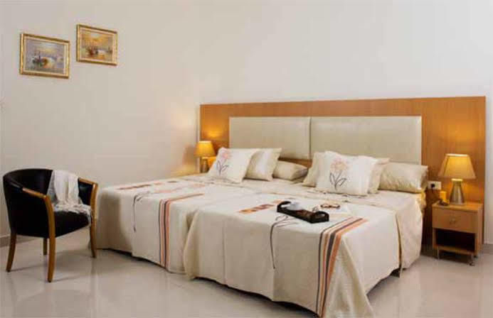 Liqaa Hotel Beirut Exterior foto