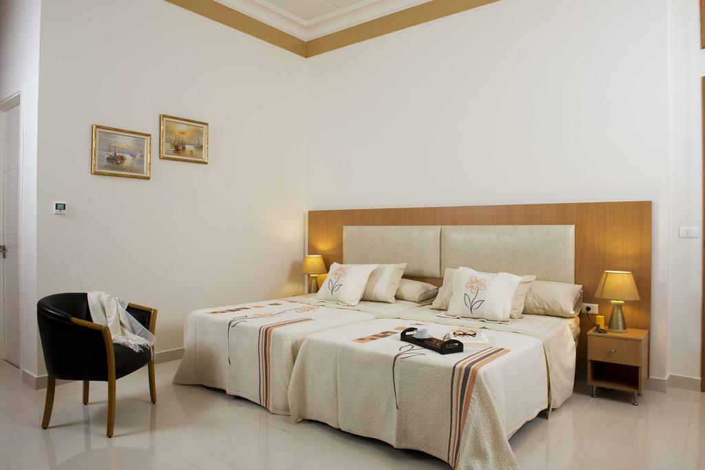Liqaa Hotel Beirut Exterior foto